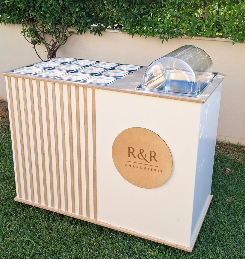 R&R Charcuteriekar tijdens een evenement